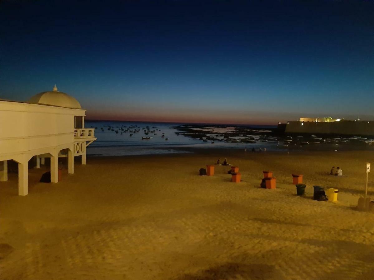 Acogedor Y Luminoso Apartamento Lägenhet Cádiz Exteriör bild